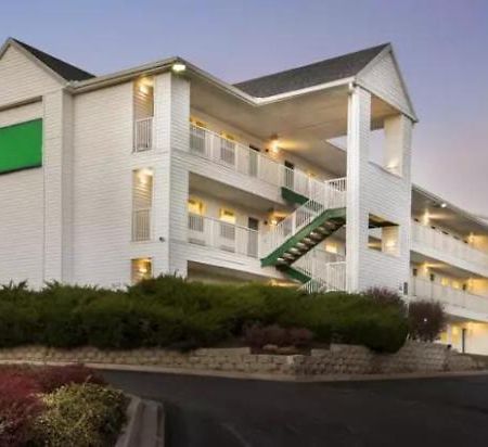 Birch Hill Suites Kansas City - Independence Zewnętrze zdjęcie